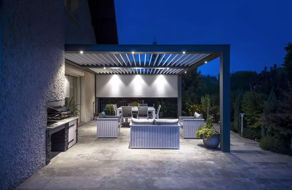 Pergola aluminium bio-climatique de nuit